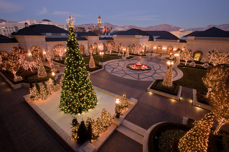 Iconic Urban Getaways Filled with Holiday Cheer & Opulent Seasonal Delights - Image credit The Grand America Hotel
