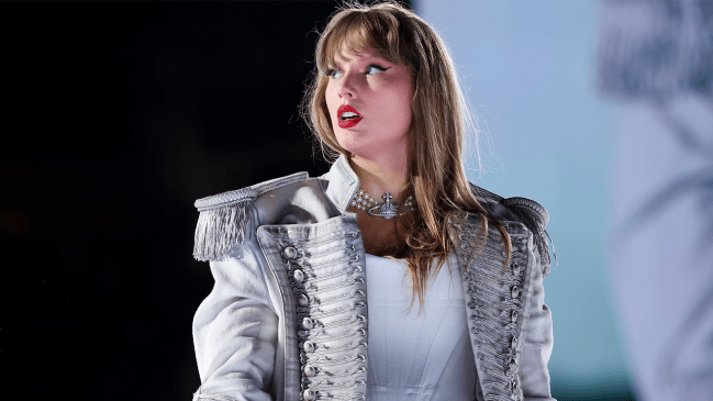 Taylor Swift performs onstage during 