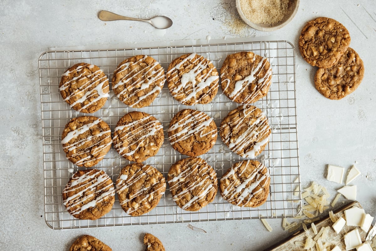 ginger molasses cookies_homemade food gifts