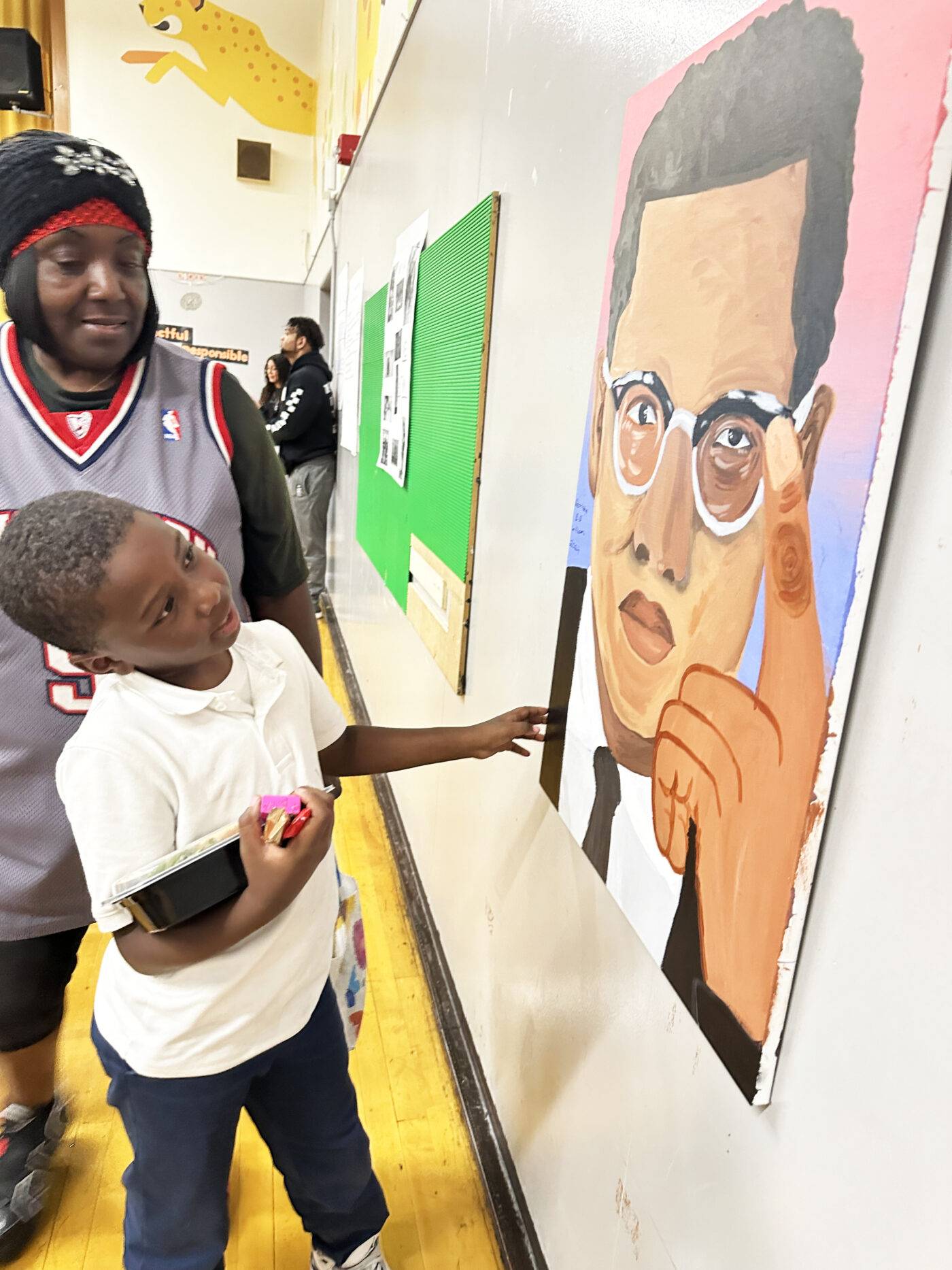 malcolm-x-academy-anti-closure-meeting-101724-mother-and-child-reflect-on-malcolm-x-painting-by-kevin-epps-1400x1867, Safeguarding the future: Why Malcolm X Elementary School deserves our support, Featured Local News & Views 