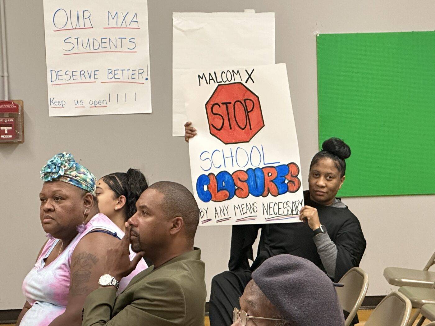 malcolm-x-academy-supporters-pack-meeting-to-oppose-closure-101724-by-kevin-epps-1400x1050, Safeguarding the future: Why Malcolm X Elementary School deserves our support, Featured Local News & Views 