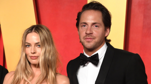 Margot Robbie, Tom Ackerley arrives at the 2024 Vanity Fair Oscar Party Hosted By Radhika Jones at Wallis Annenberg Center for the Performing Arts on March 10, 2024 in Beverly Hills, California.