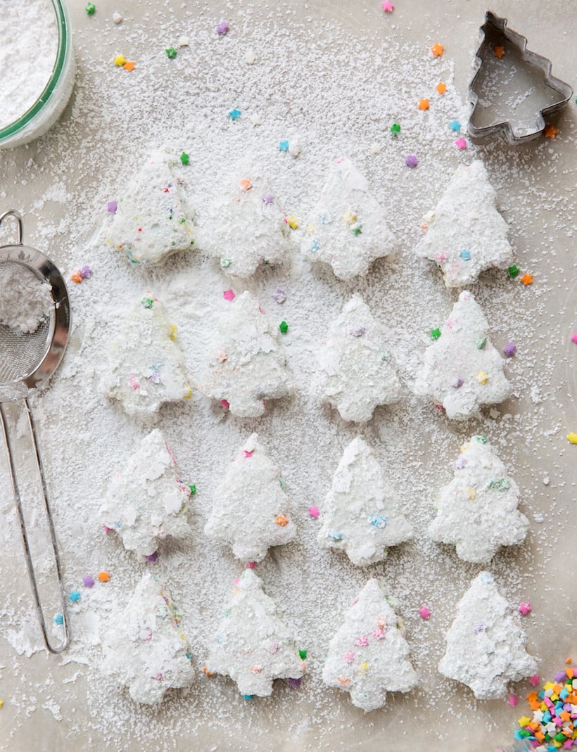 homemade funfetti holiday marshmallows_homemade food gifts