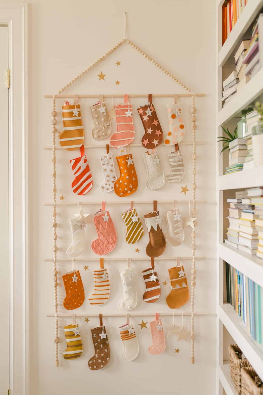 Heirloom Advent Calendar DIY - diy christmas decorations