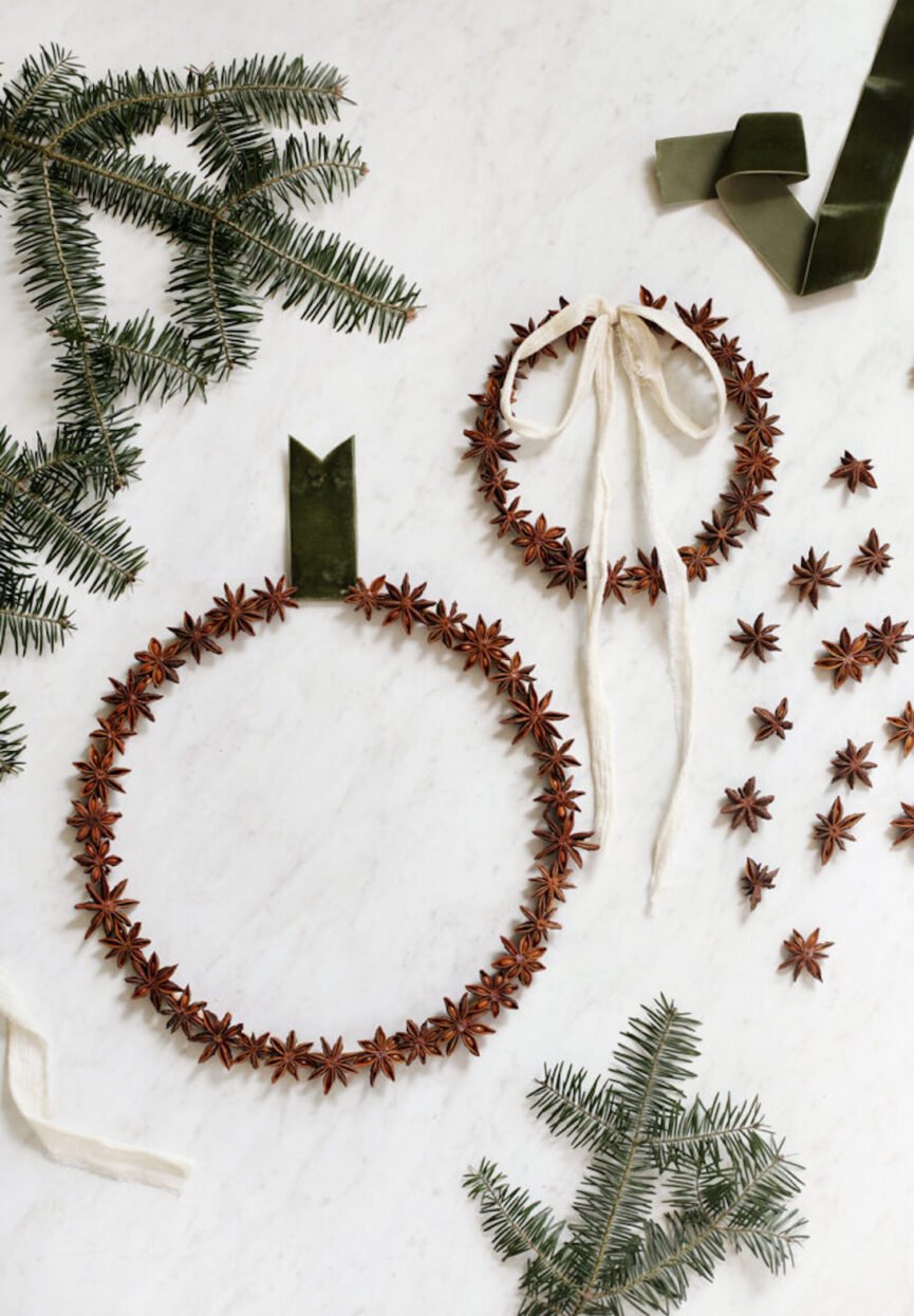 https://themerrythought.com/diy/how-to-make-a-star-anise-wreath/