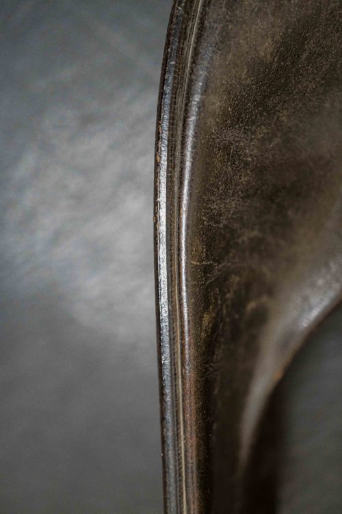 Sole edge with tiny stitches.
