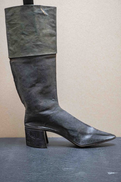 From this view the heel block looks rather sturdy on these jockey boots from the 1840's.