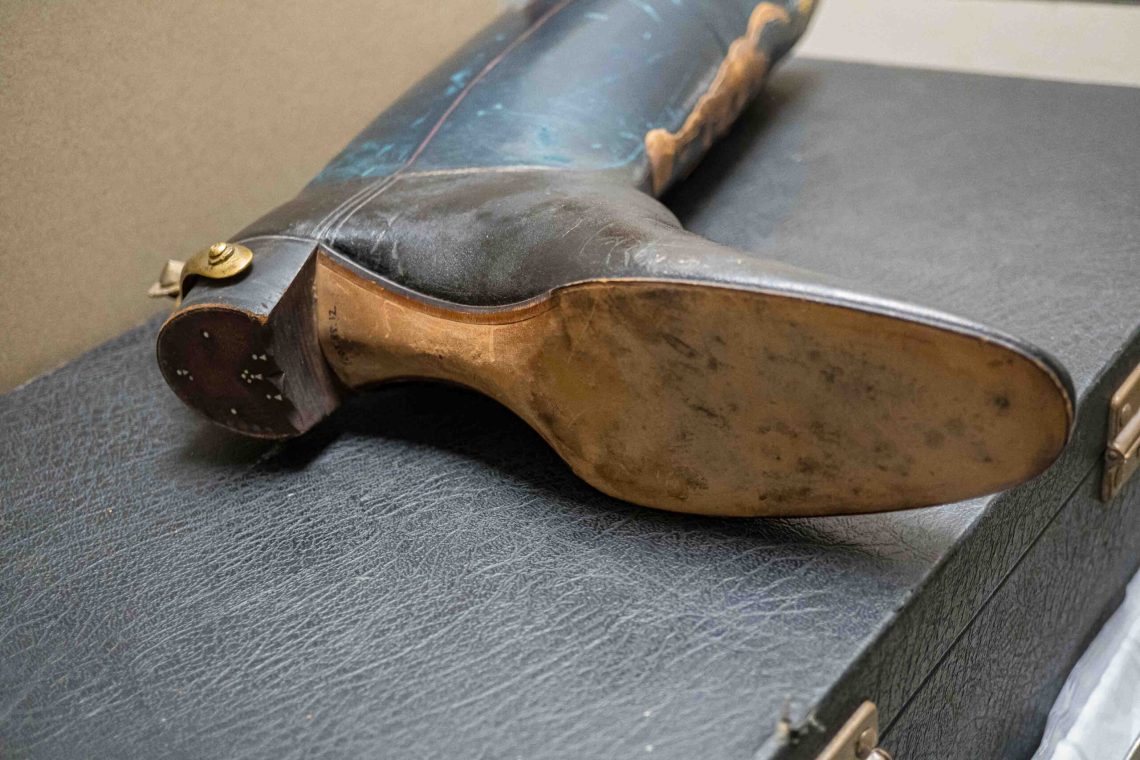 Narrow heel, not that built up.