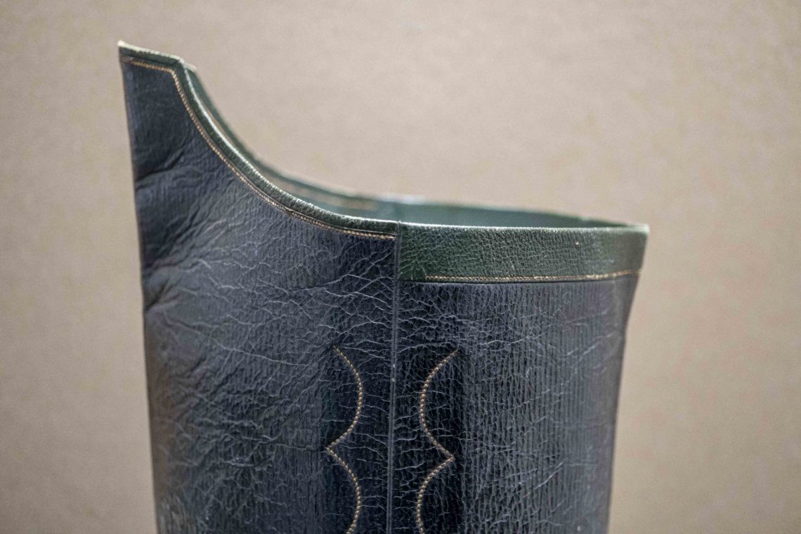Nice design of the shaft top line.